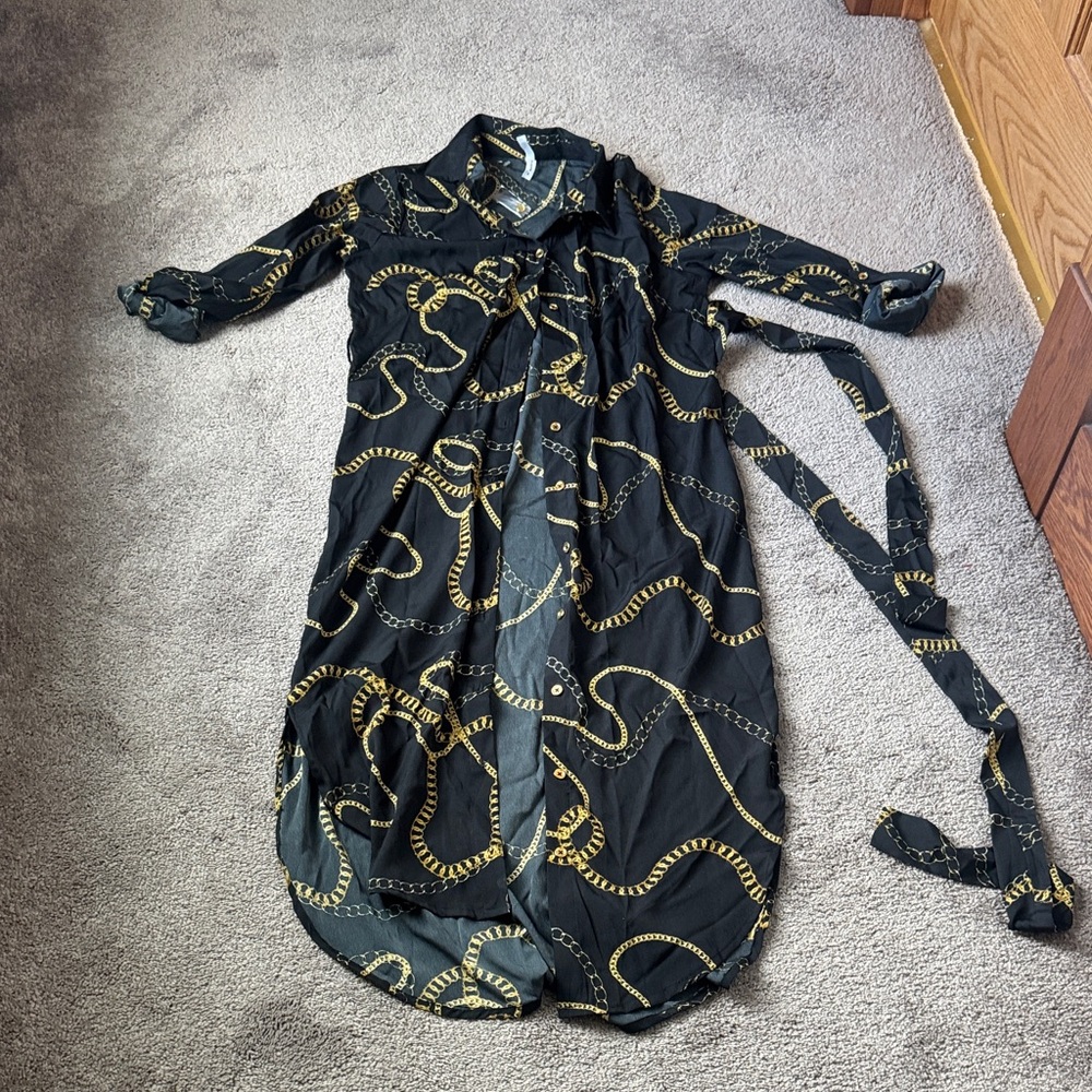 Truly 4 You Black Chain Print Shirt Dress SIZE S Button Down Tie Waist